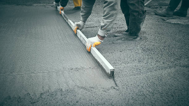 Best Concrete Driveway Installation  in Wchester, IN